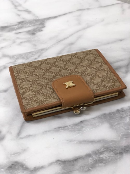 CELINE マカダム レザー 二つ折り財布 ネイビー 日本直送 名牌中古包 】CELINE セリーヌ マカダム レザー 二