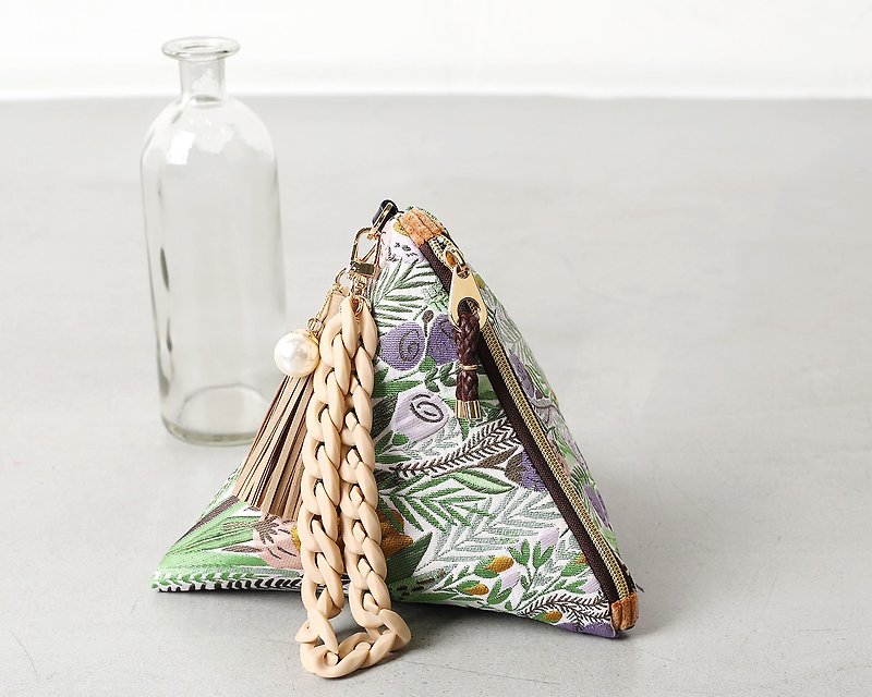 Fairy Forest triangular clutch pouch bag - 化妝袋/收納袋 - 其他材質 綠色