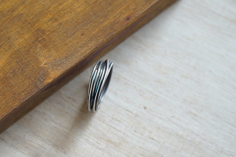 Thinly wound sterling silver ring