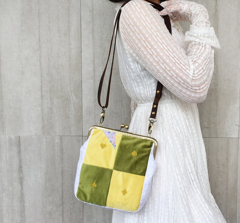 愛麗絲童話 吻鎖口金包包 斜背包 側背包 單肩背包 黃綠 - 側背包/斜背包 - 真皮 綠色