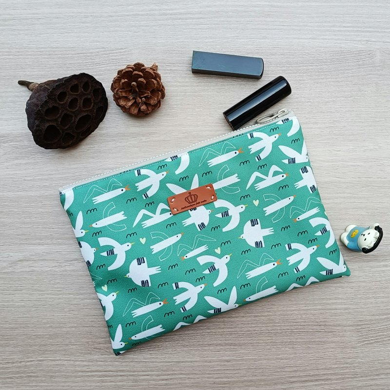 【Passbook Bag】Mobile Phone Charger Bag/Bird - กล่องเก็บของ - วัสดุกันนำ้ สีเขียว