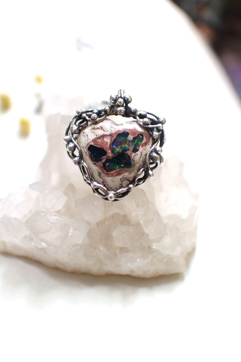 Gravel shell opal love vine sterling silver necklace - สร้อยคอ - เครื่องเพชรพลอย 