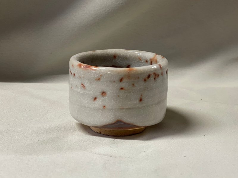 3 志野　ぐい呑(7cm) - 酒杯/酒器 - 陶 白色