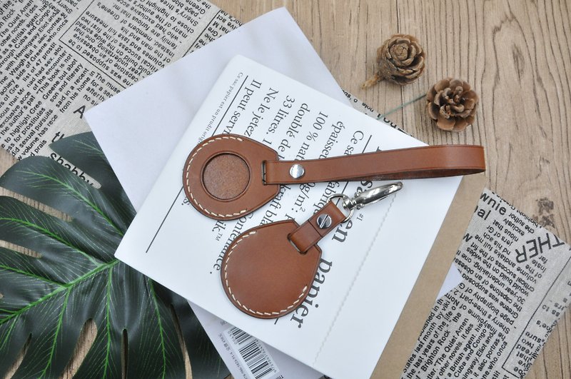 Airtag leather key ring ∣ Italian Buttero top vegetable tanned leather ∣ hand-stitched - Keychains - Genuine Leather 