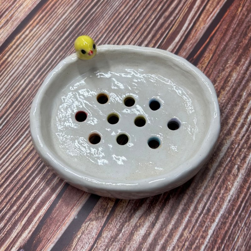 黃鳥彩虹皂盒 - 衛浴用品/浴室收納 - 陶 白色