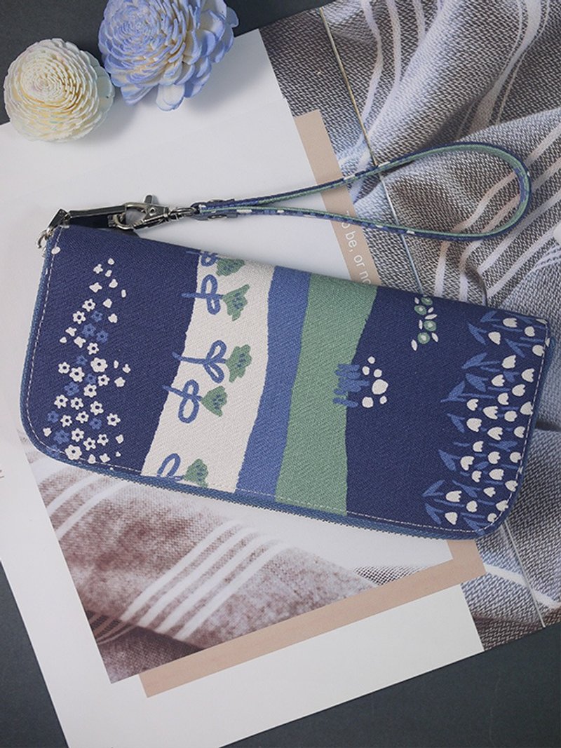 【Mother's Day】Blue Garden. Cloth long wallet/wallet/wallet/coin purse - กระเป๋าสตางค์ - ผ้าฝ้าย/ผ้าลินิน สีน้ำเงิน