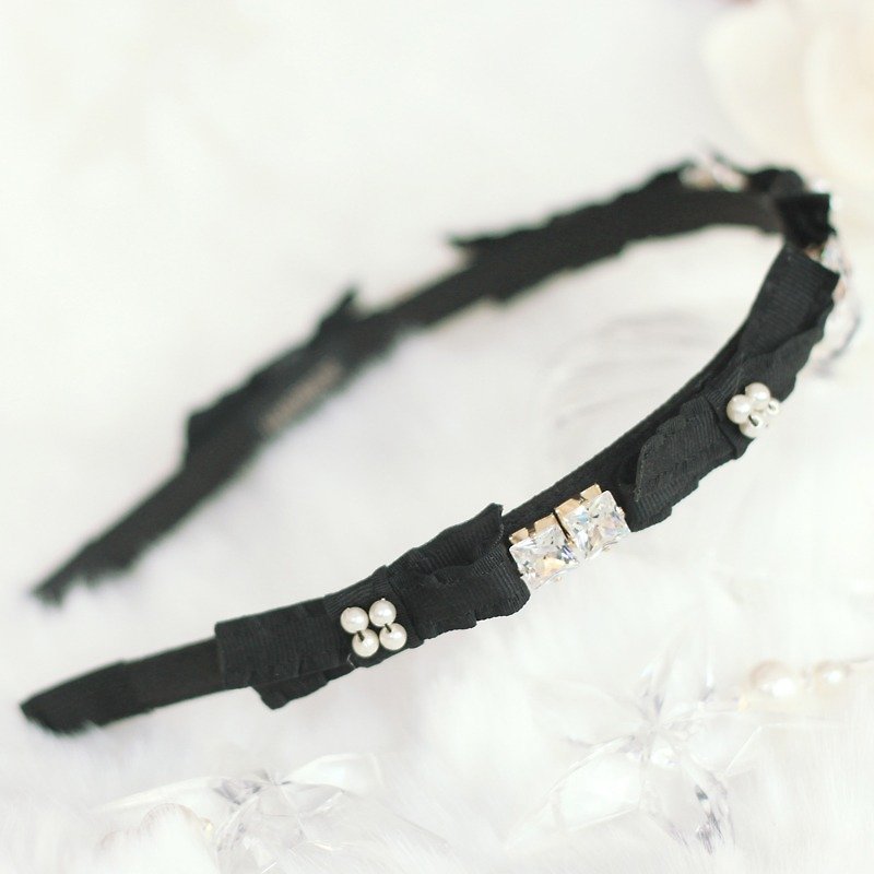 Charming Ribbon Headband - Hair Accessories - Plastic Black