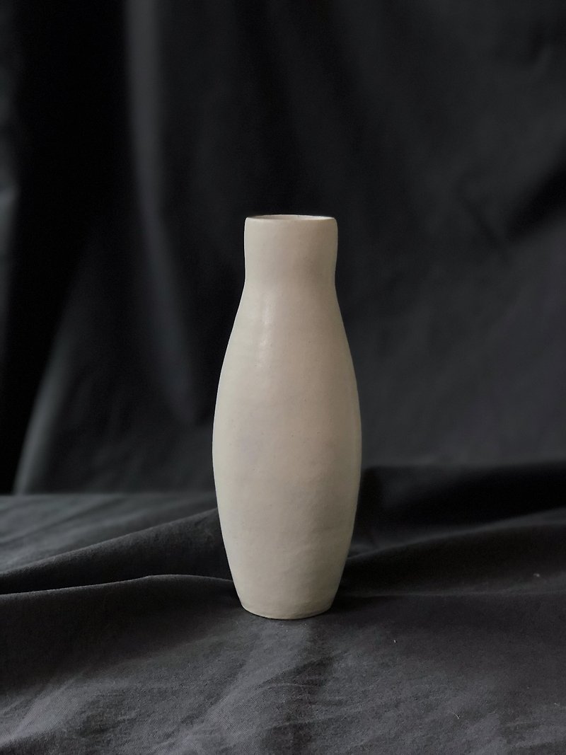 Mist vase - Pottery & Ceramics - Pottery White