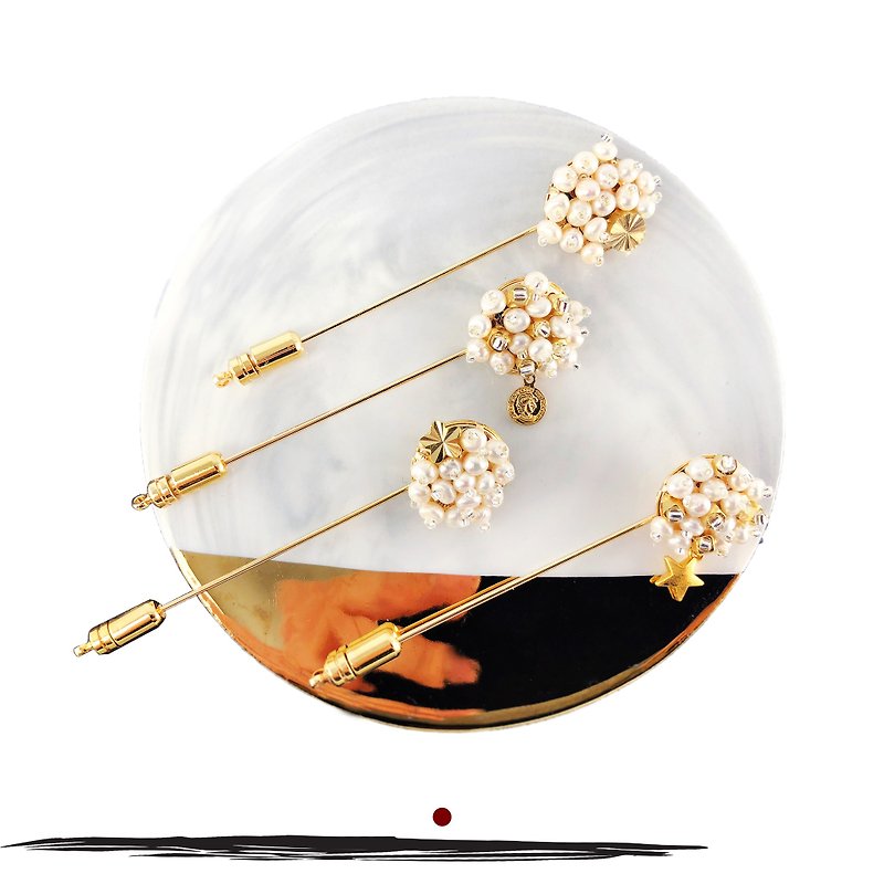 Japanese Style Pearl Brooch 【 Flower】【Wedding 】【New Year Gift】【Birthday Gift】 - Brooches - Pearl Gold