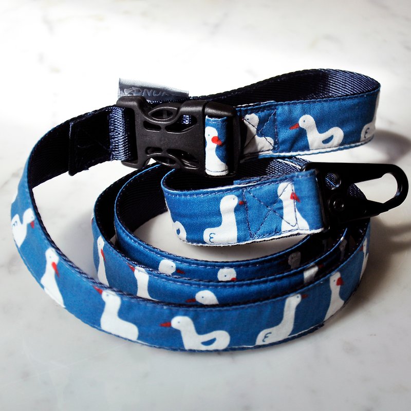 Nuke double-headed buckle leash multifunctional leash dog leash duck totem version - ปลอกคอ - ไนลอน สีน้ำเงิน