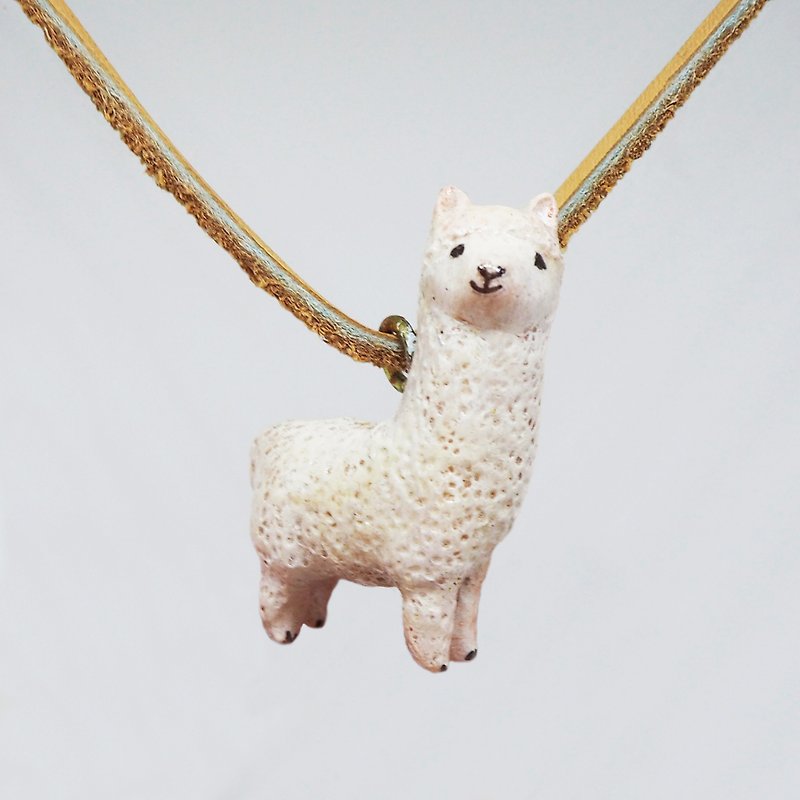 小羊駝手工手繪頸鏈/墜子 Alpaca handmade necklace - 頸鏈 - 黏土 白色