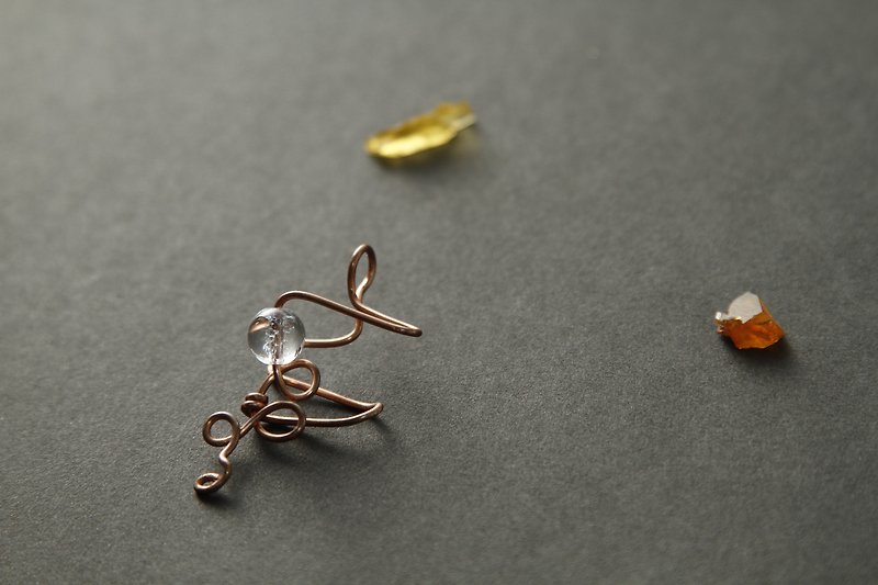 【Series of Crystal】Himalayan crystals ear clip earring (pendant) _ Fairy (Pic1~4 - ต่างหู - เครื่องเพชรพลอย ขาว