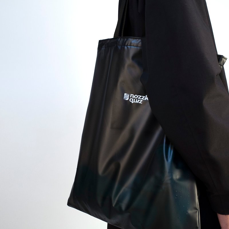 nozzle quiz - LOGO TOTE BAG - Messenger Bags & Sling Bags - Other Materials Black
