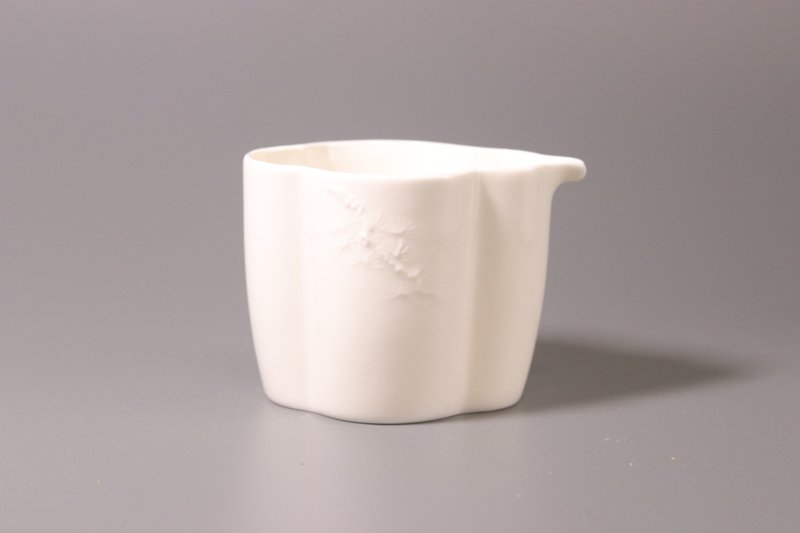 Dunmu Kiln-Dehua molded printed jade porcelain small Kui mouth tea cup - ถ้วย - เครื่องลายคราม ขาว