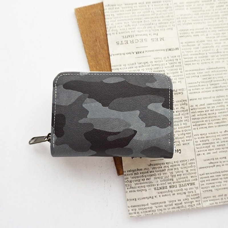 Compact wallet gray color military wallet - กระเป๋าใส่เหรียญ - วัสดุอื่นๆ สีเทา