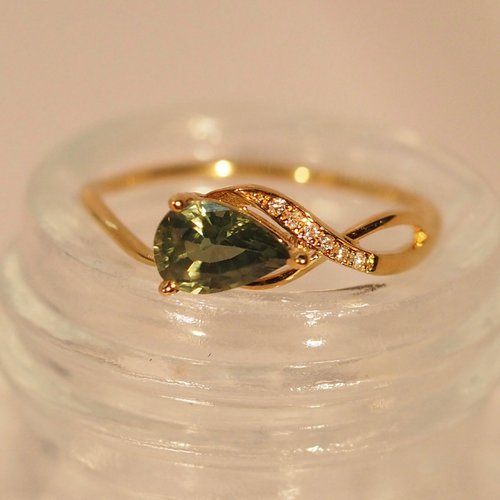 IRIZA Jewellery 18K金無限祖母綠寶石鑽石戒指 Green Infinity Sapphire Diamond