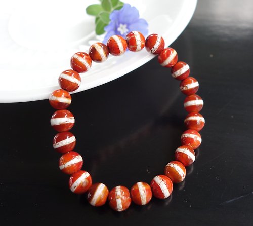 Red first-line pharmacist bead dzi 10mm 19 pharmacist bead bracelet string  bead carnelian bracelet dzi bead - Shop shanchiart Antique shop Bracelets -  Pinkoi