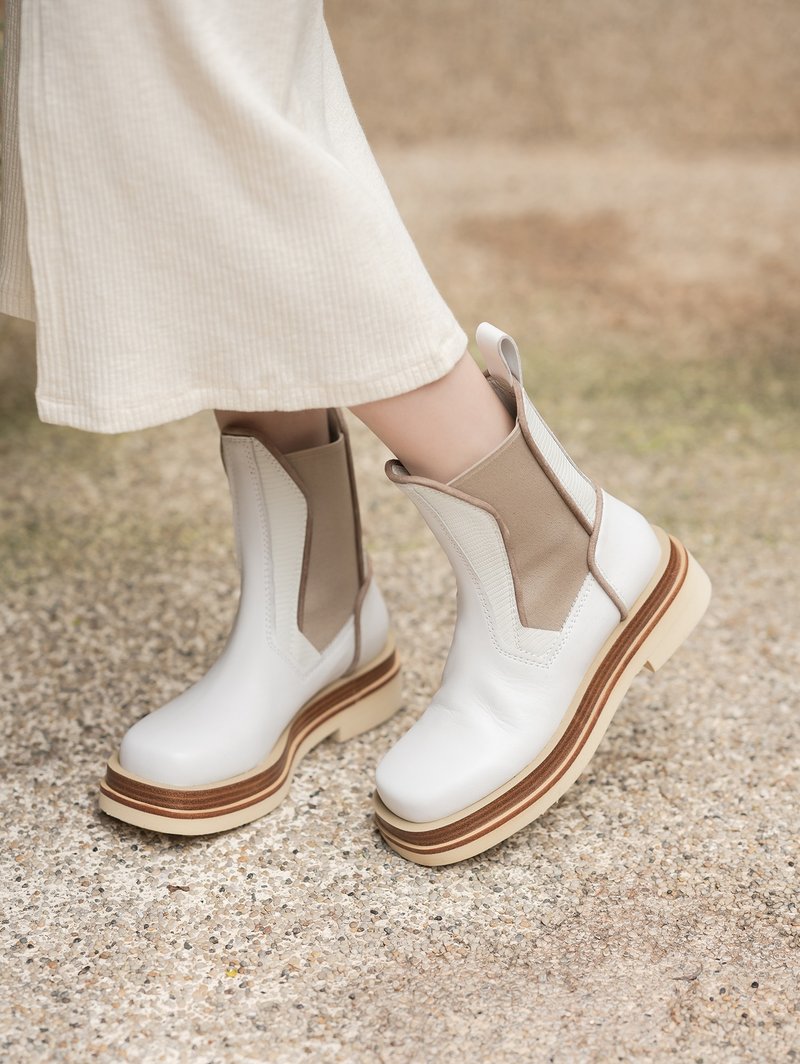 バンデージパッチワーク - フューチャリスティックハイブーツ - 白い - ブーティー - 革 ホワイト