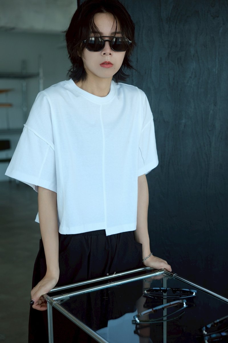 穿反了棉質短版TEE - 3色 - 穿反白 - 女 T 恤 - 棉．麻 白色