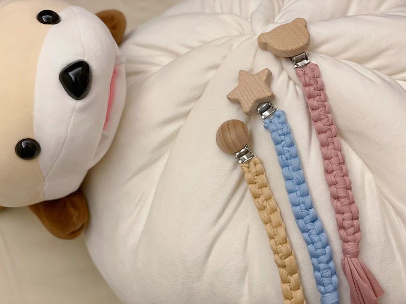 【Tian】Hand-woven pacifier chain/little bear. Star. Round clip optional / - Baby Bottles & Pacifiers - Other Man-Made Fibers 