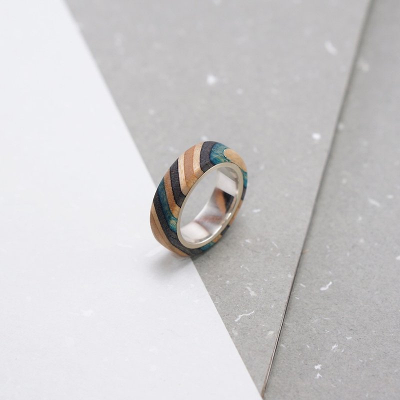 Send wood style ring R0210001 - แหวนทั่วไป - ไม้ หลากหลายสี