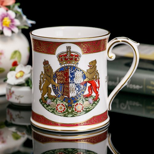 擎上閣裝飾藝術 英國製Spode王者之風2000年限量骨瓷女王紀念年度生日茶杯馬克杯