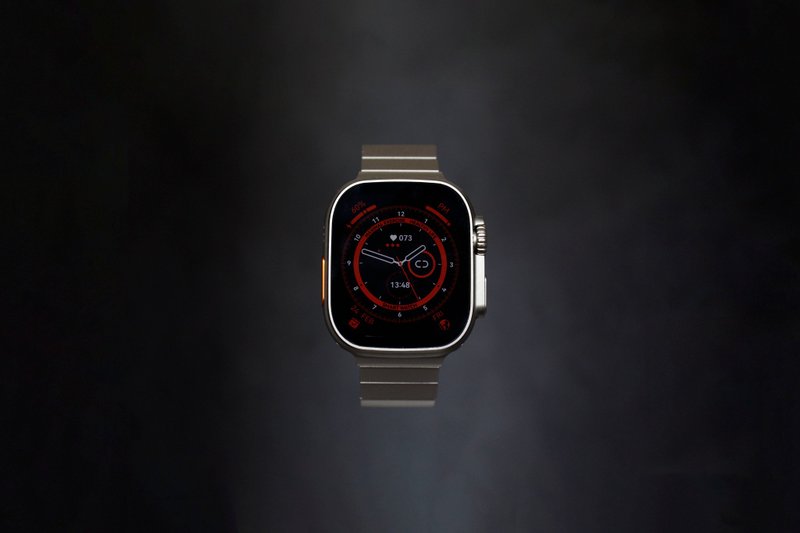 UNIC金屬磁吸錶帶 / Apple watch Ultra專用錶帶/ 無錶扣極簡錶帶 - 錶帶 - 不鏽鋼 金色
