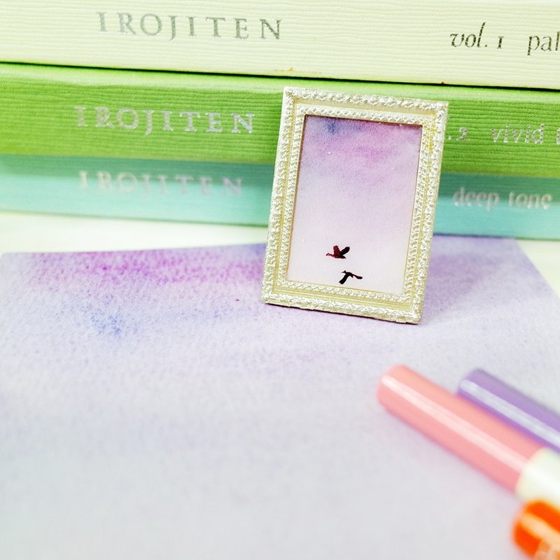 Original Landscape Twilight Birds Mini Painting Pin Brooch - เข็มกลัด - วัสดุกันนำ้ สีม่วง