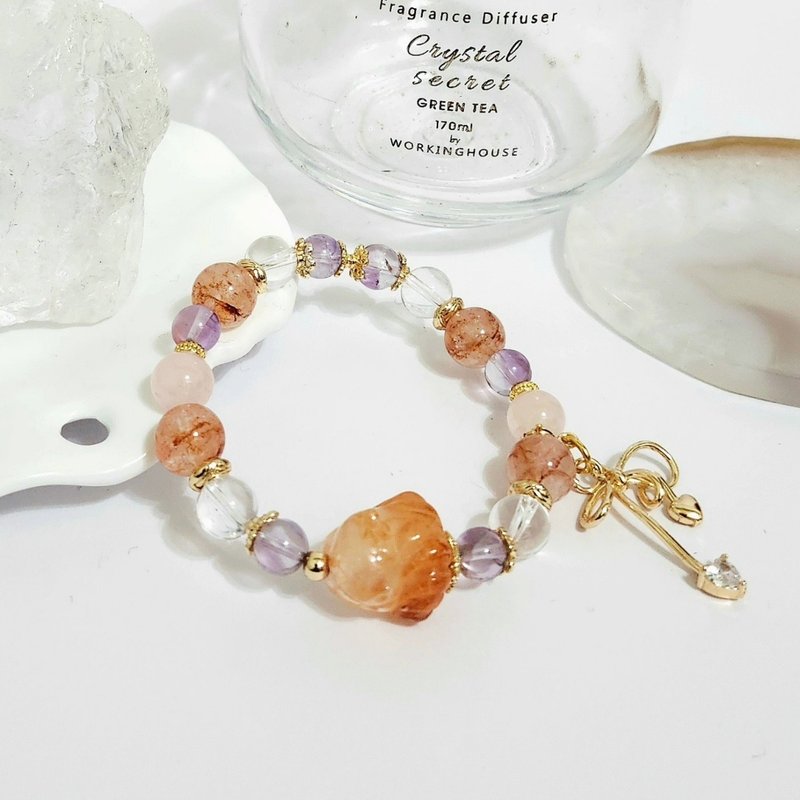 Red Phantom Quartz Nine-Tailed Fox Design Bracelet / Enhances Relationships / Attracts Romance & Benefactors / Emotion-Balancing Crystals - สร้อยข้อมือ - คริสตัล สีแดง