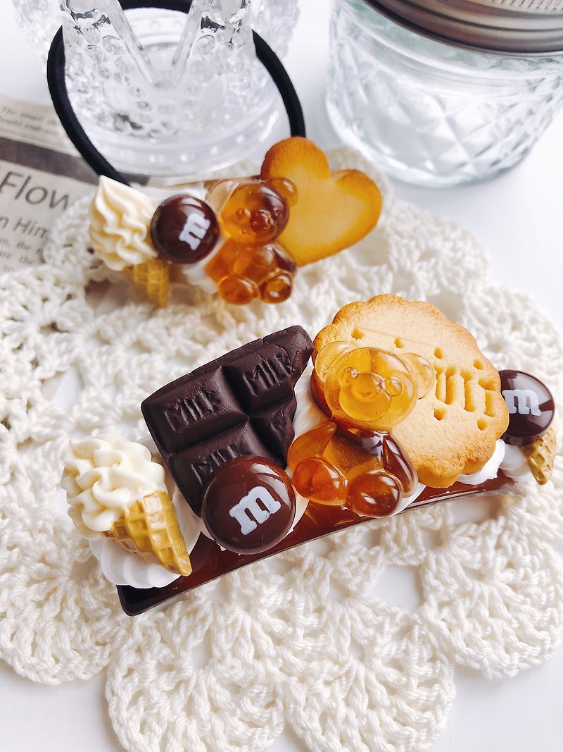 Sweets Valletta and hair rubber 2 pieces chocolate Fake sweets - เครื่องประดับผม - ดินเหนียว สีนำ้ตาล