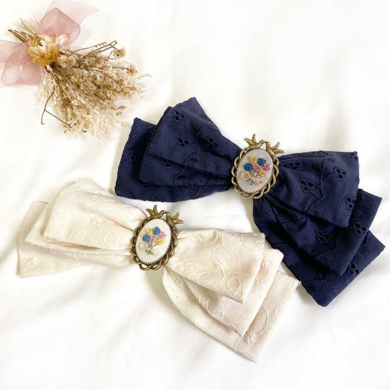 花刺繍×コットンレースリボンのアンティークバレッタ - 髮夾/髮圈 - 棉．麻 藍色