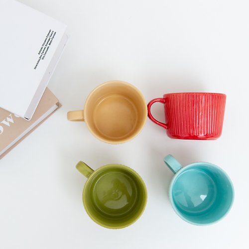 intuchaihouse Coffee mugs, water mugs, tea mugs bright colors 350ml / 4 colors in total