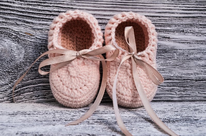 DIY 數字鉤針 PDF 圖案拖鞋 3-6 個月嬰兒短靴 - 編織/刺繡/羊毛氈/縫紉 - 棉．麻 粉紅色