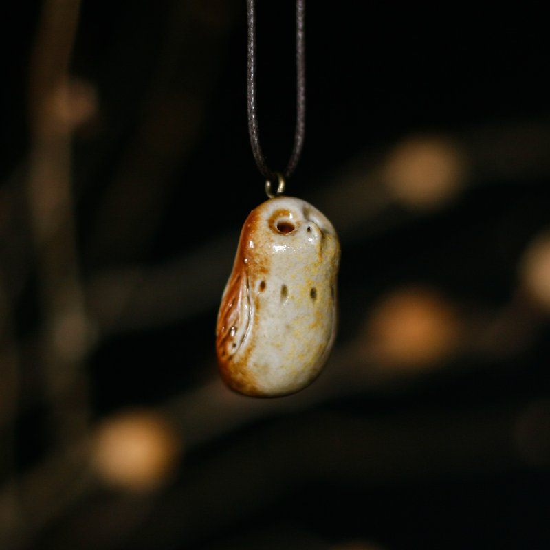 Wood-fired pottery essential oil necklace white-bellied owl - สร้อยคอ - ดินเผา สีกากี