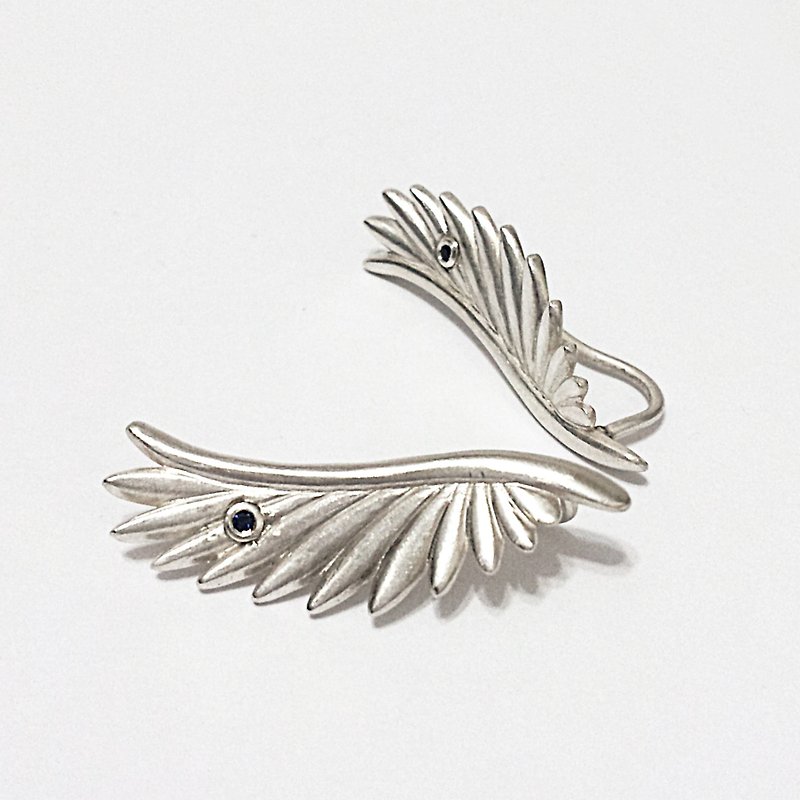 Flying Wing Silver Earring with Gemstone - ต่างหู - เงินแท้ สีเงิน