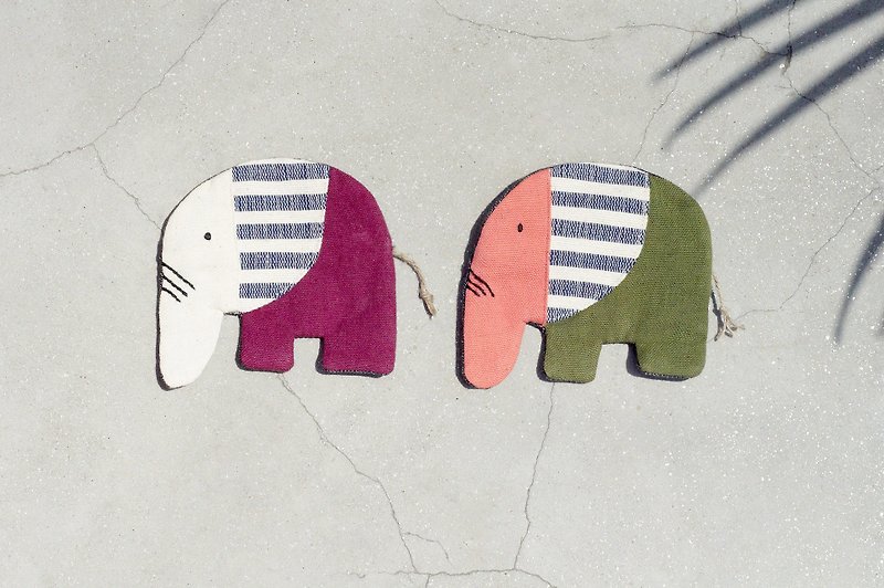 Valentine's Day limited hand-woven elephant purse / storage bag / bag / debris bag / headphone pouch - Fun striped tropical rainforest elephant - Coin Purses - Cotton & Hemp 