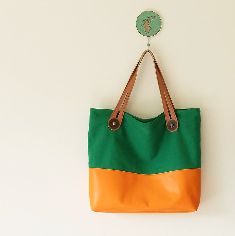 Orange hit color shoulder bag canvas + sheepskin Japan handle green + orange + brown - กระเป๋าแมสเซนเจอร์ - หนังแท้ สีส้ม