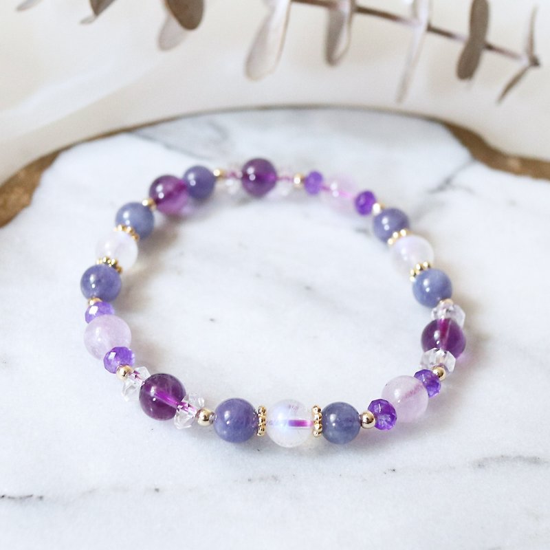 Natural stone Stone series wantonly amethyst crystal white Moonstone / on wisdom, elegant strokes / - Bracelets - Gemstone Purple