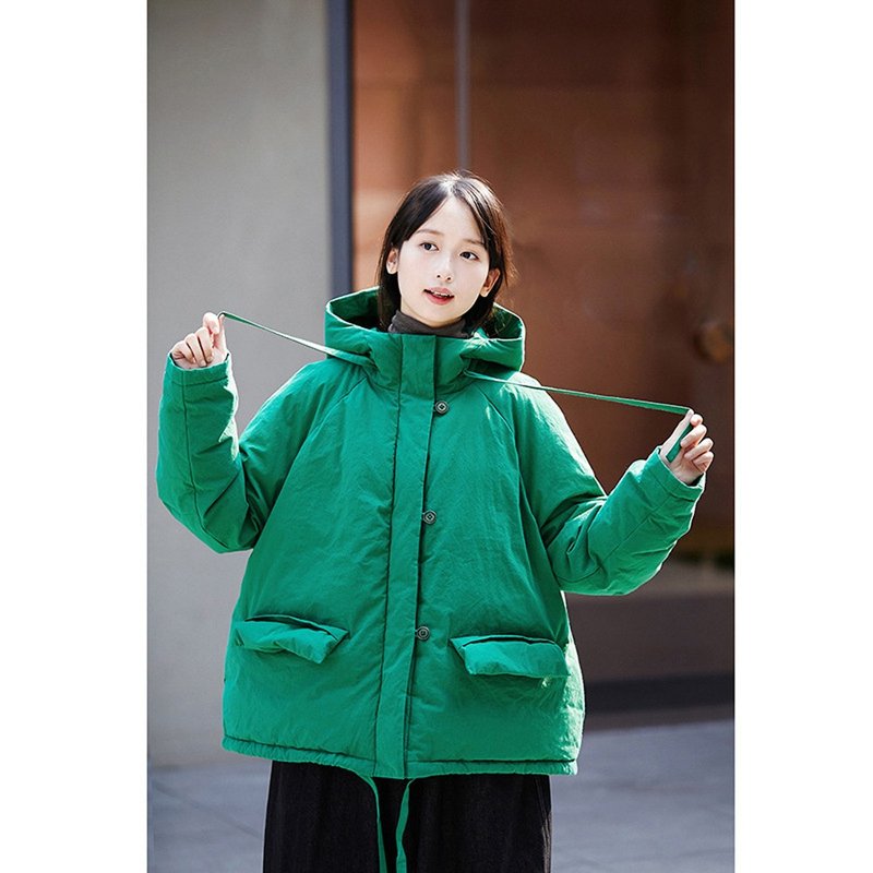 Art green soft warm casual loose literary short high-end niche down jacket - เสื้อผู้หญิง - ผ้าฝ้าย/ผ้าลินิน 