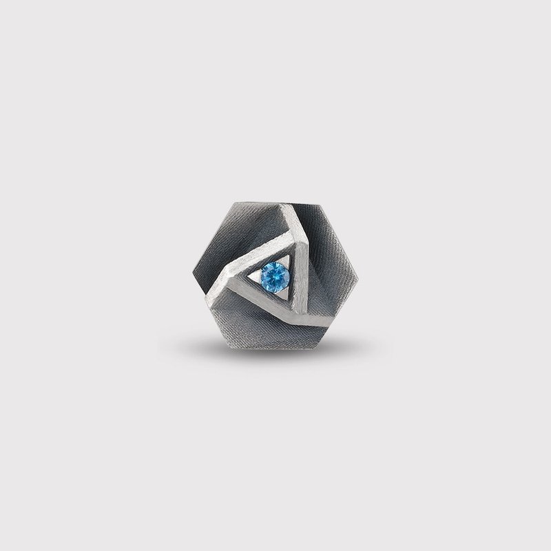 Handmade Oxidized 925k Sterling Silver Stud Earring: Blue Rock Crystal Stone - 耳環/耳夾/耳骨夾 - 純銀 藍色