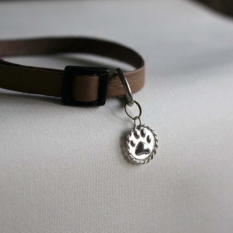 Let Love Go Home-Little Hands- Silver Pendant - Collars & Leashes - Silver Silver
