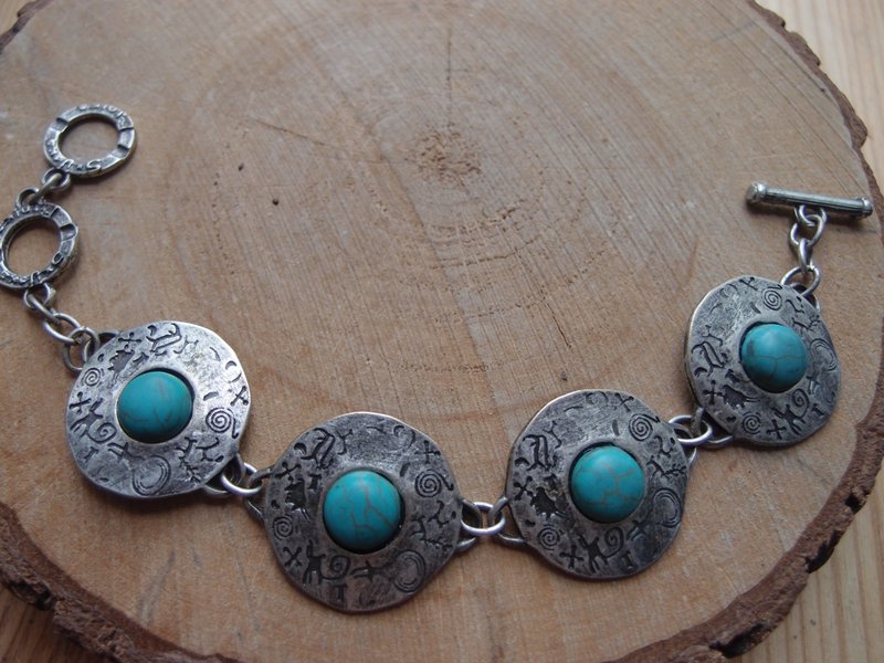 Silver-plated Neolithic bracelet  adjustable size with togle clasp - 手鍊/手環 - 銀 銀色