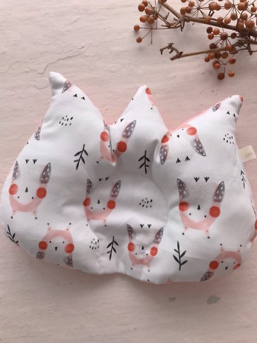 Cha˙Dor 紅臉蛋的貓頭鷹  雙面手工純棉豆絨布鬱金香凹型枕