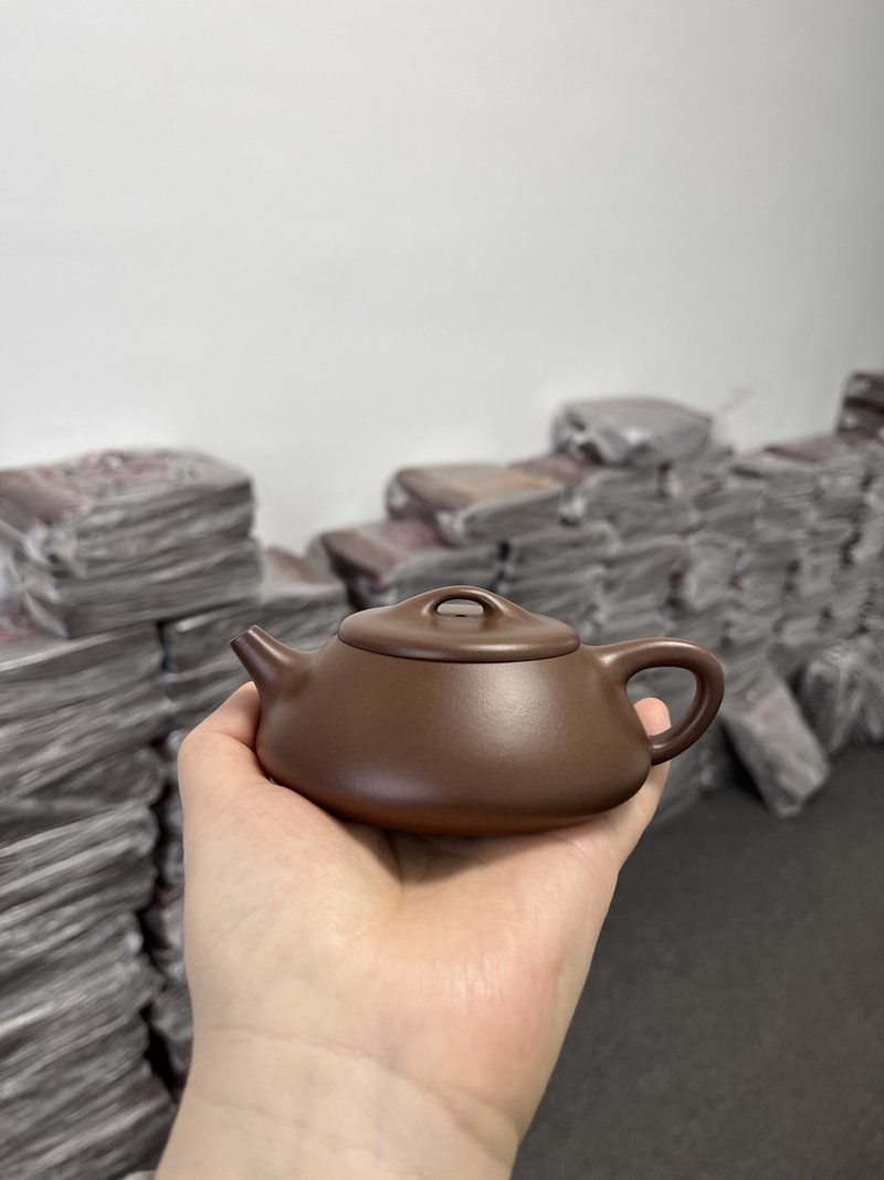 纳瓢 现货实拍 原矿极品文革料 正宗润泽 器型正宗 稳重大气 型神 - 茶壺/茶杯/茶具 - 陶 灰色
