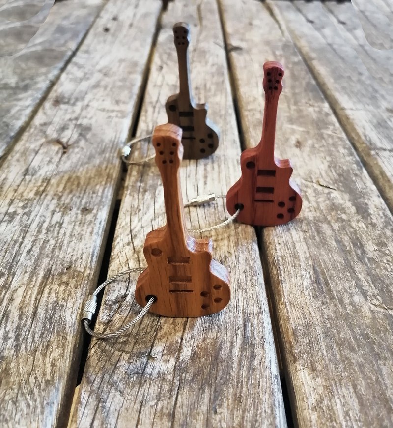 Personalized Guitar Keychain, Custom Wooden Keychain, Keychain For Boyfriend - ที่ห้อยกุญแจ - ไม้ สีทอง