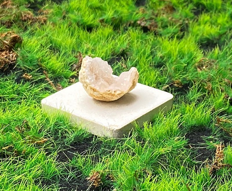 招財開運擺件-天然瑪瑙白水晶原礦元寶 錢母 財運水晶 快速出貨 - 擺飾/家飾品 - 水晶 多色