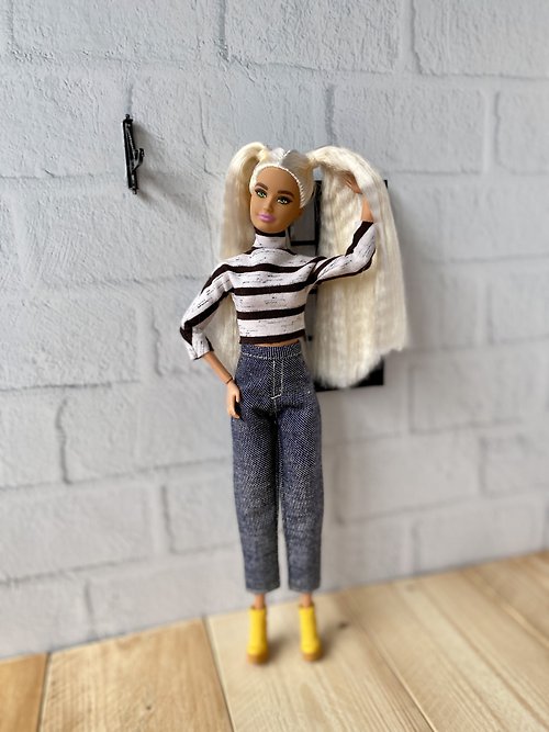 Barbie curvy doll clothes set, ready-made Barbie clothes - Shop BAYTREES  DOLL CLOTHES Kids' Toys - Pinkoi