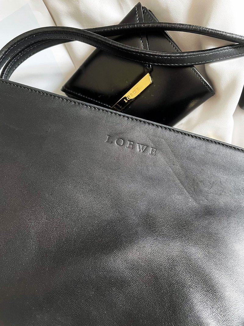 Used Loewe Napa Lambskin Tote Bag Shoulder Bag Shoulder Bag Shoulder Bag Side Backpack Commuter Bag - กระเป๋าแมสเซนเจอร์ - หนังแท้ สีดำ
