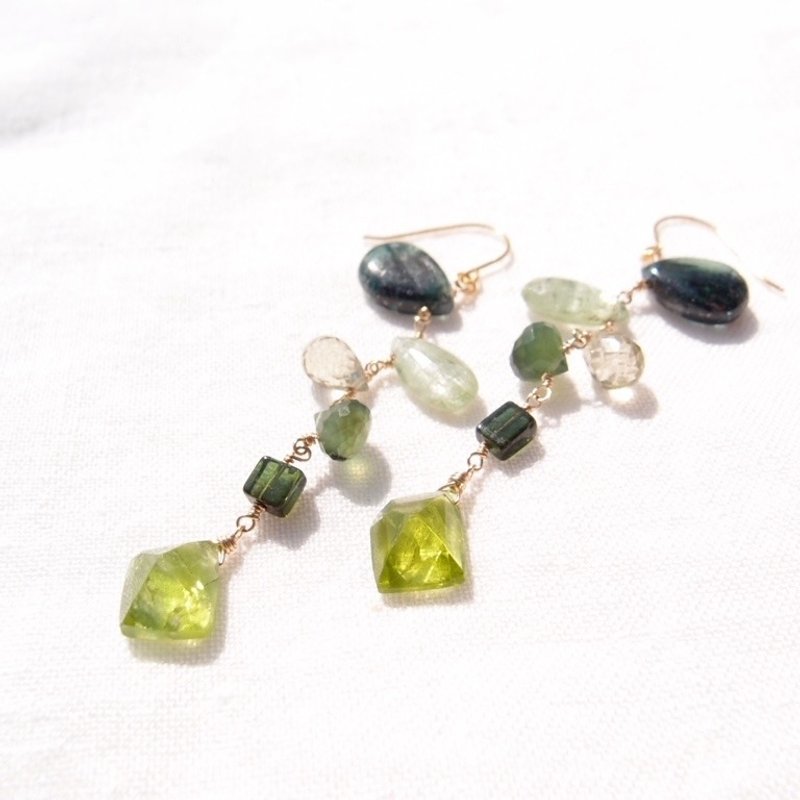 【K14gf】Mobile Earrings モビールピアス GreenTea - 耳環/耳夾/耳骨夾 - 寶石 綠色