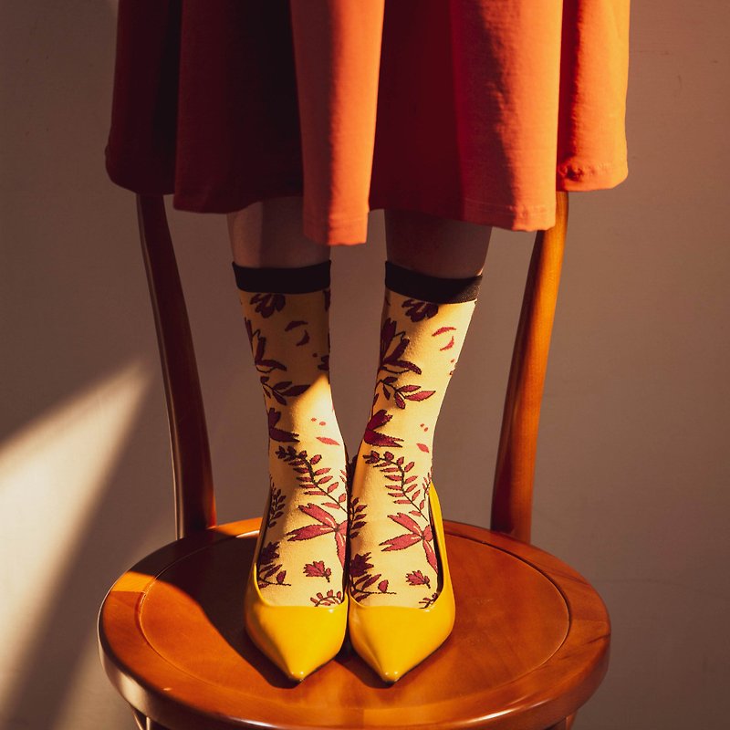 【復古南柳花】機能設計襪(女款) - 襪子 - 其他材質 多色